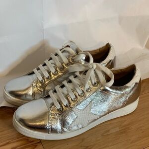 Dune London Edris metallic leather sneakers. 41